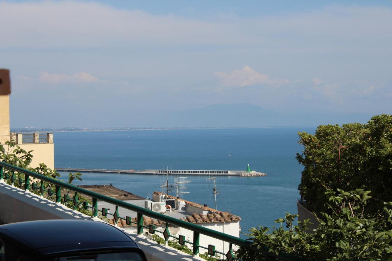 Verdemare Charming Accommodation In Vietri Sul Mare - Amalfi Coast エクステリア 写真